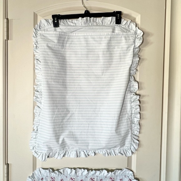 2 Simply Shabby Chic Window Box Light Blue Stripe Flowers
Pillow Shams Ruffled - Picture 5 of 8